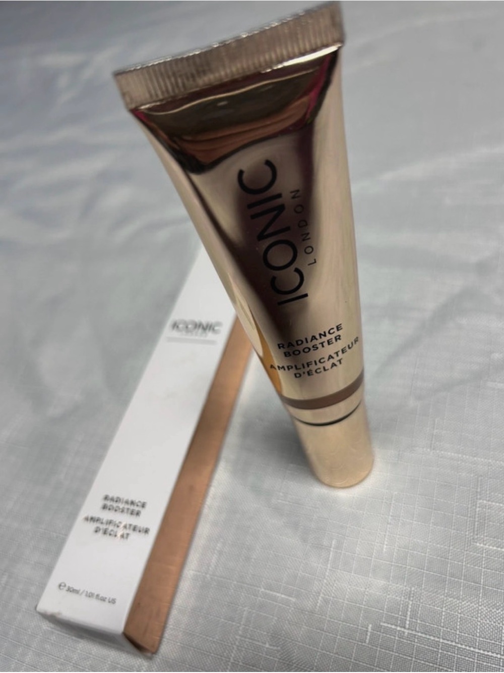 NIB Iconic London - Radiance Complexion Booster - Honey Glow 1.01 oz